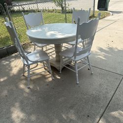 Beautiful Country Table Set