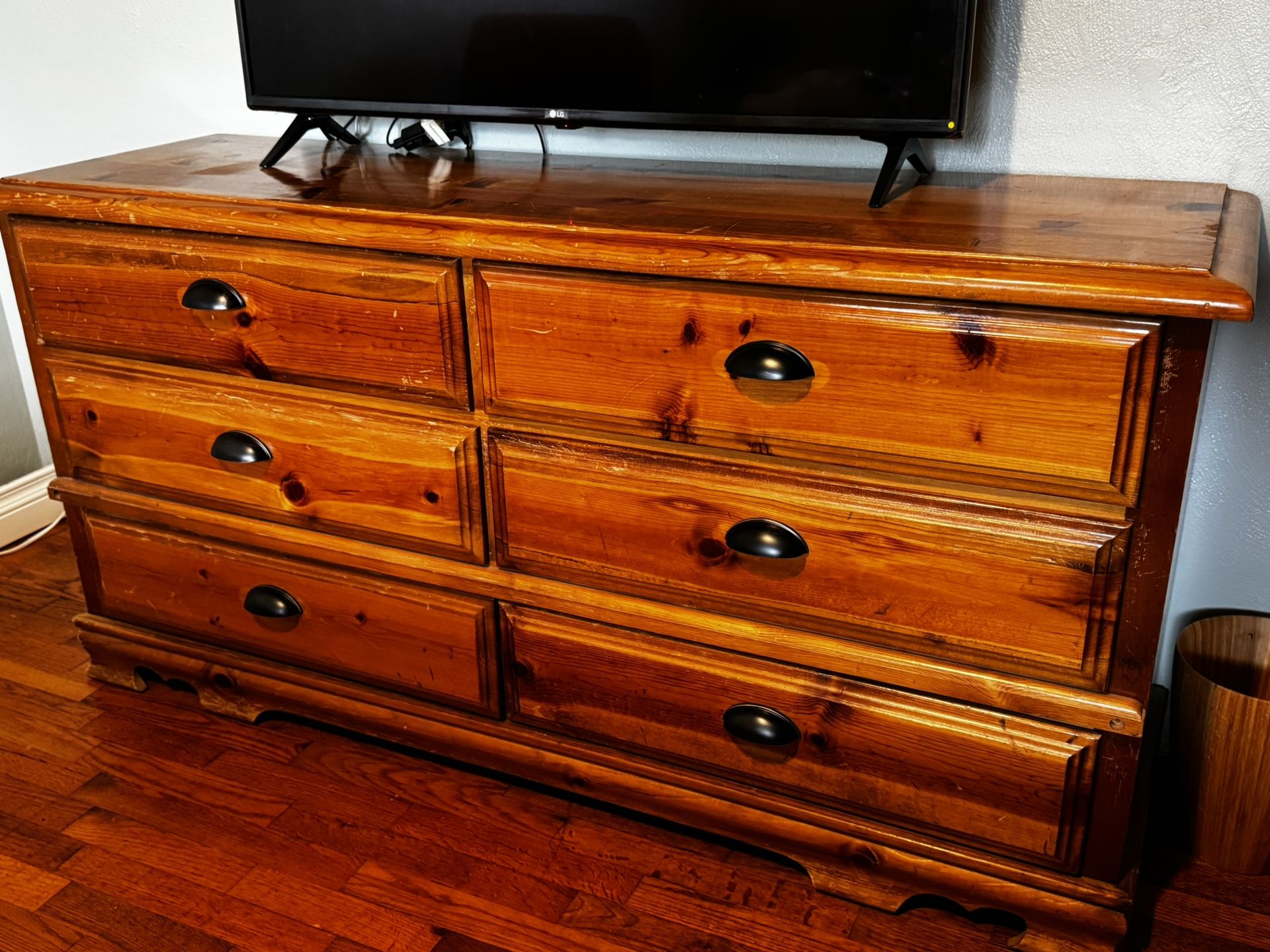 Solid Wood Dresser and nightstands