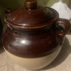 Stoneware Pot With Lid
