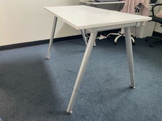 White Office Desk / Computer Desk – $70 OBO