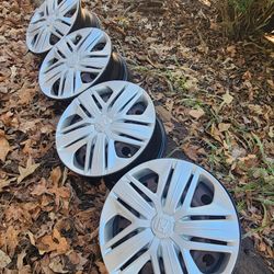 15 In Honda steele Wheels With Covers