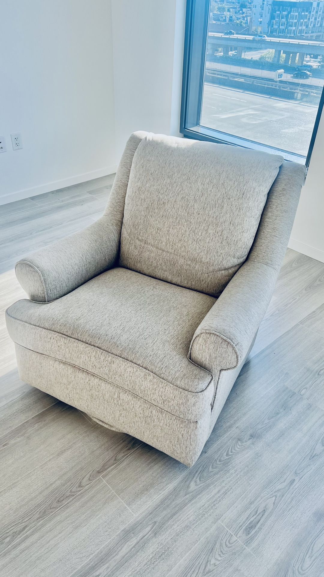 Swivel Glider Chair 