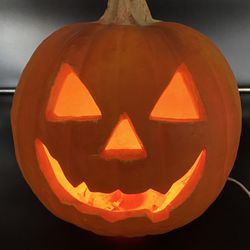 Trendmasters 1993 Pumpkin Halloween Light Up Foam Blow Mold Jack-O-Lantern 10”