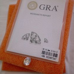 10 CT’s Mossinit Diamond With Gra Certificate 