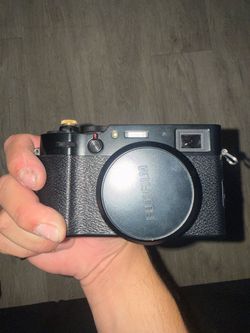 Fujifilm x100v