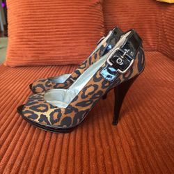 GUESS Heels