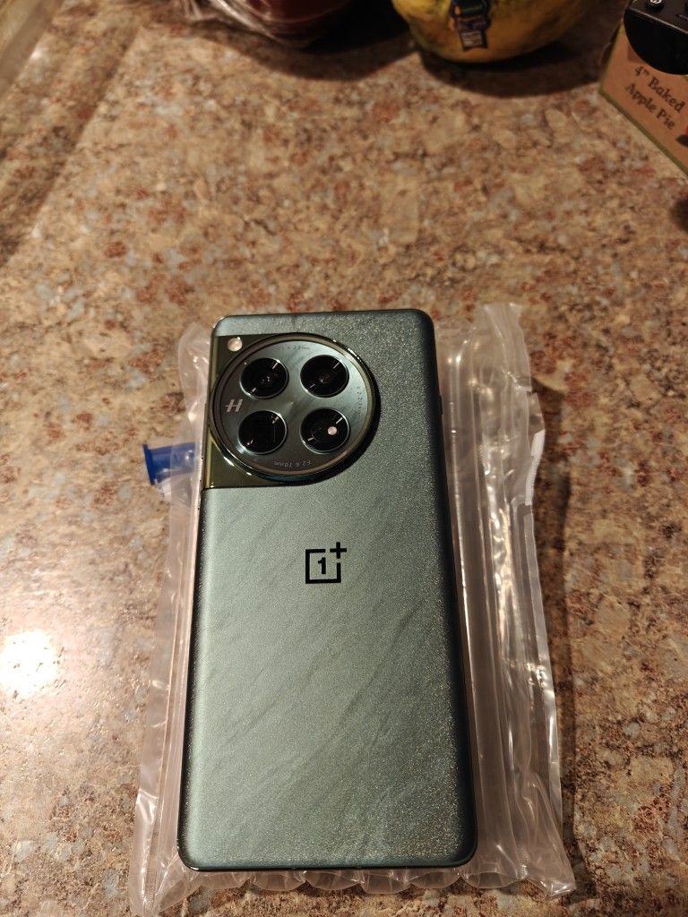 OnePlus 12 16/512gb (Unlocked)