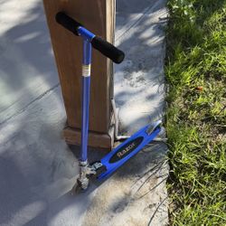 Razor Scoter- Blue