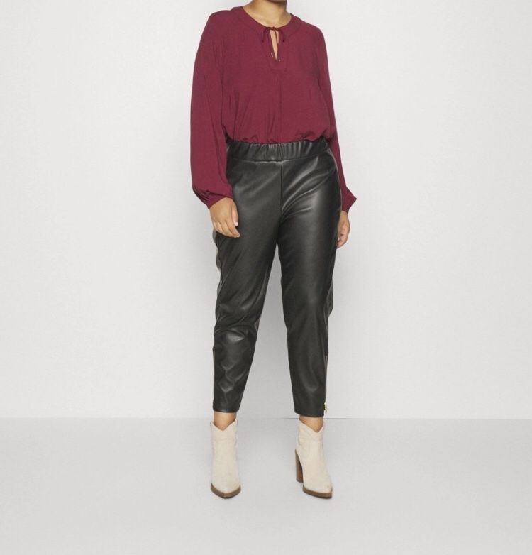 Michael Kors ZIP ANKLE - Trousers - black