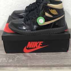 Air Jordan1 Retro Hi OG Black Metallic Gold Size 11 With Original Box