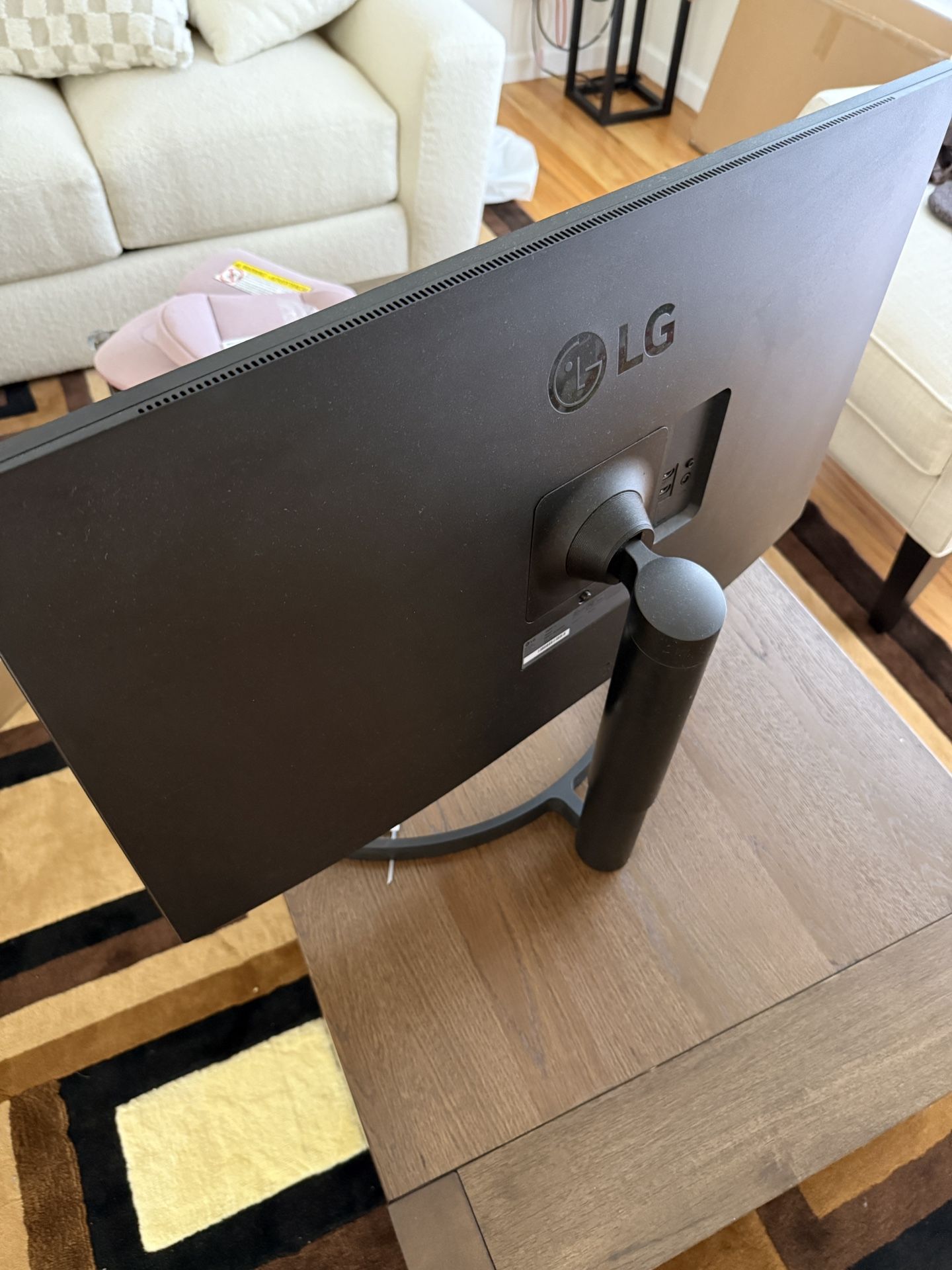 LG 32" Class QHD IPS Monitor