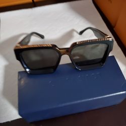 Louis Vuitton Millionaire 1.1 Sunglasses Black And Gold 