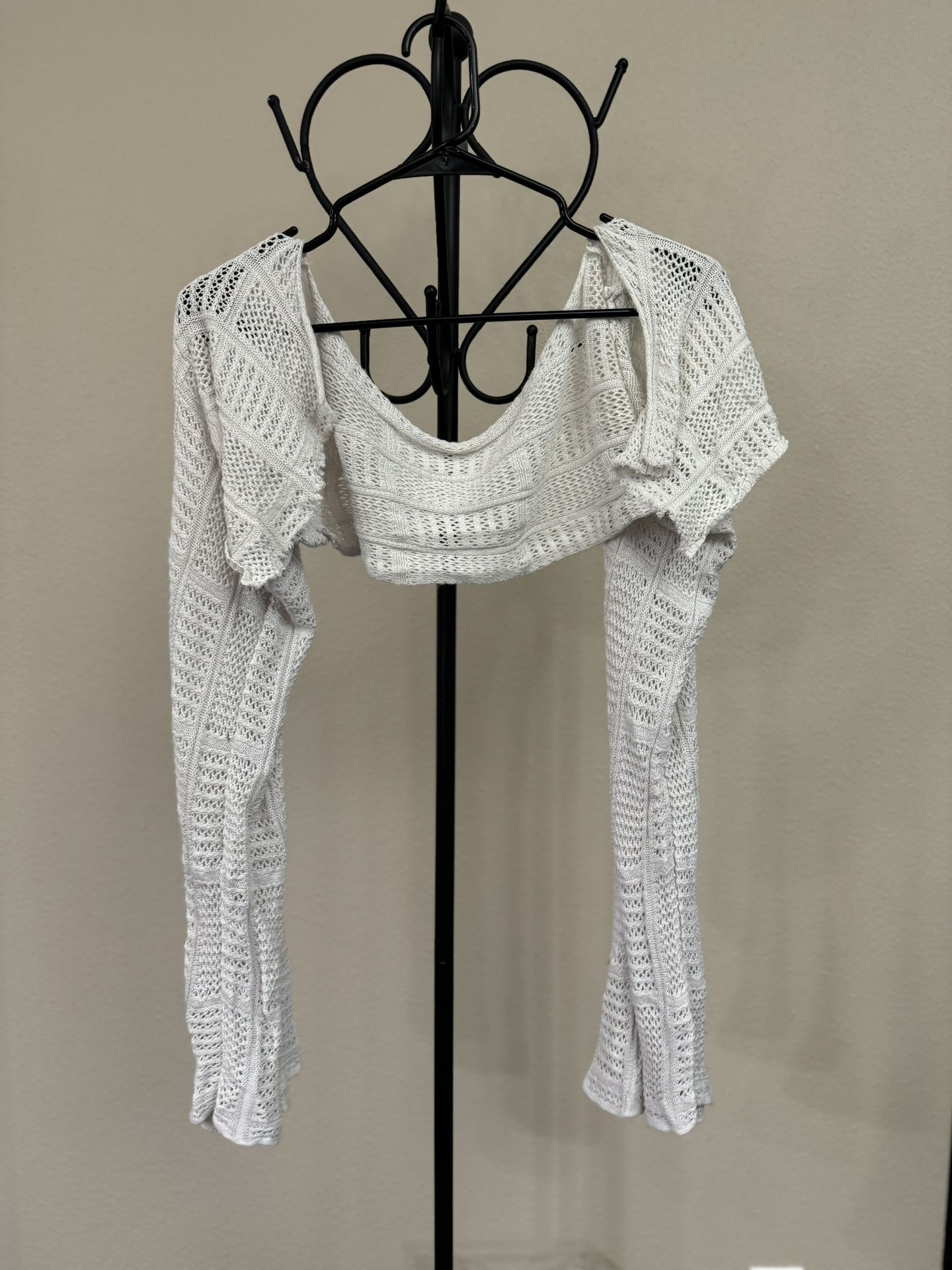 Crop Long Sleeve Bathing Suit Cover  Size Medium 