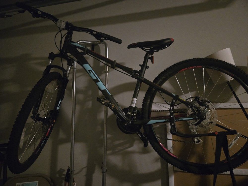 Women's GT mountain bike