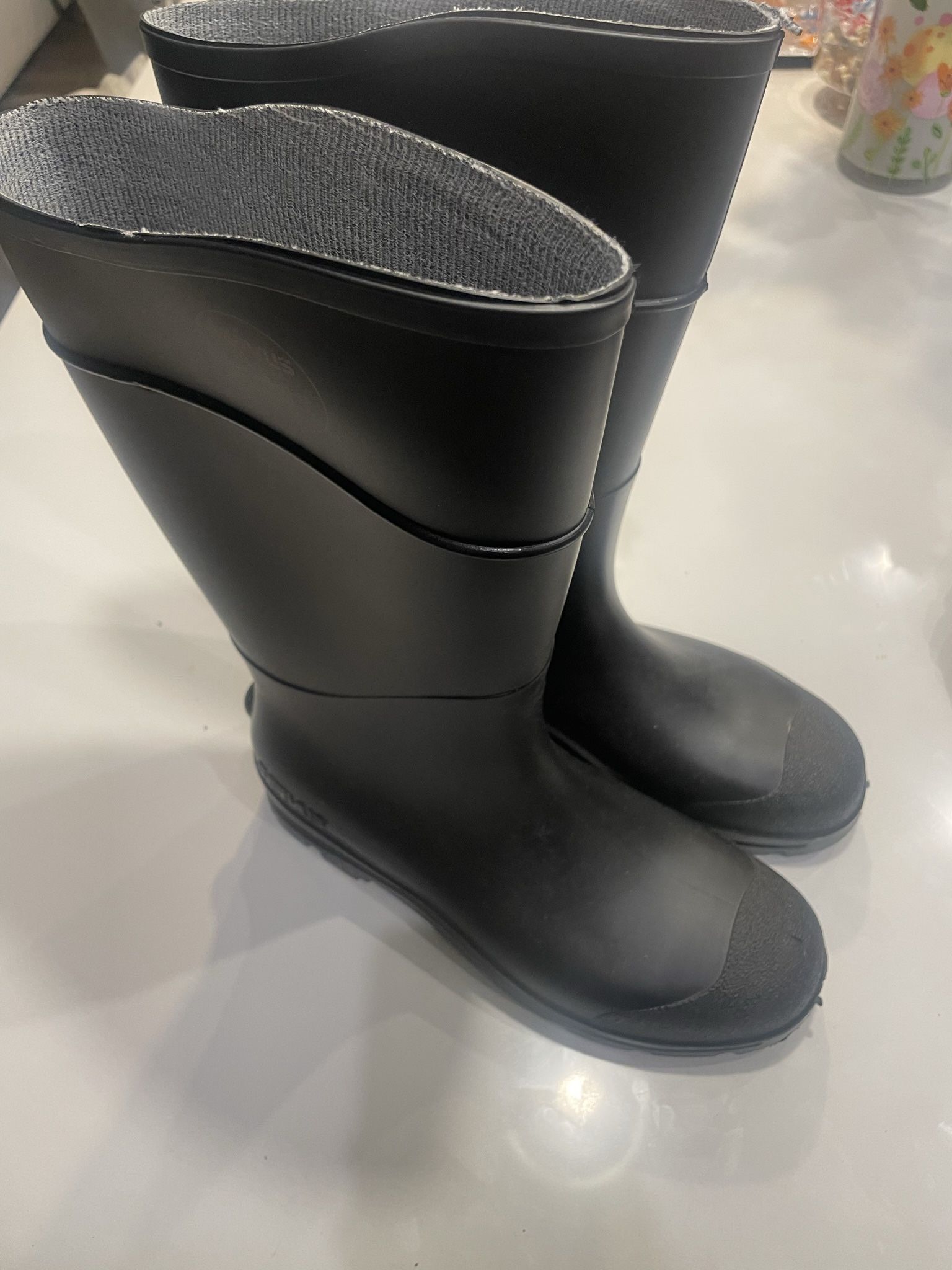 Servus Men’s Rubber Boots Black Size 11 Brand New 