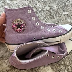 Girl's Converse Shoes Size 4