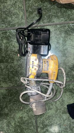 Dewalt Sander And Charger 