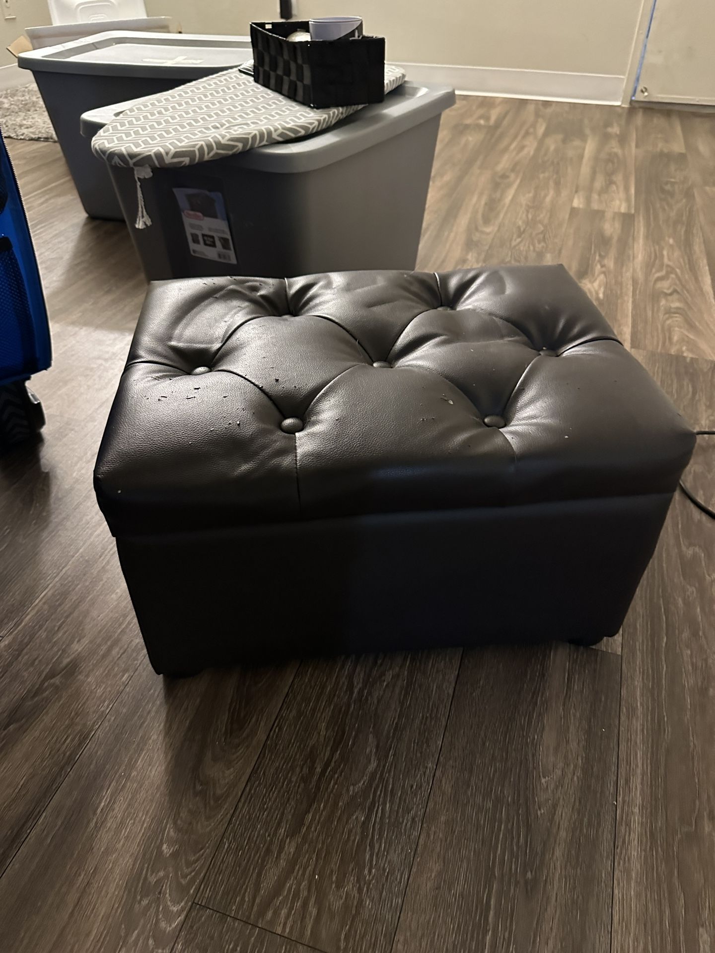 Stool With Storage Needs To Go ASAP 