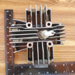 Old Cylinder Head To Cycle Or Atv