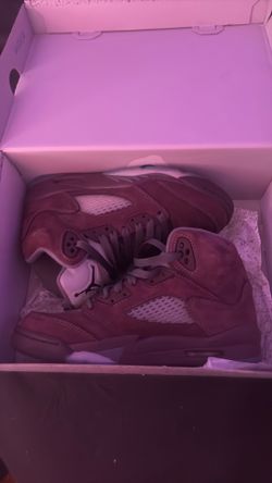 maroon 5s - size 4.5
