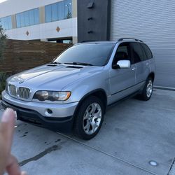 2001 BMW X5 4.4i