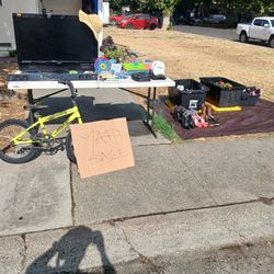 YARD SALE !!!....EVERYTHING MUST GO....CHEAP PRICES ON ALL ITEMS
