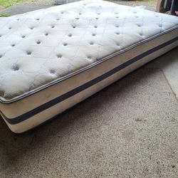 Free Queen Size Mattress   Box Spring And Metal Bed Frame