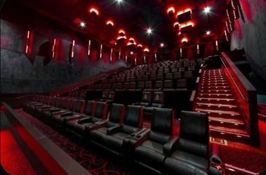 AMC theater 🎟️ 🎥