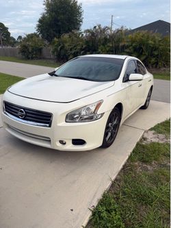 2012 Nissan Maxima