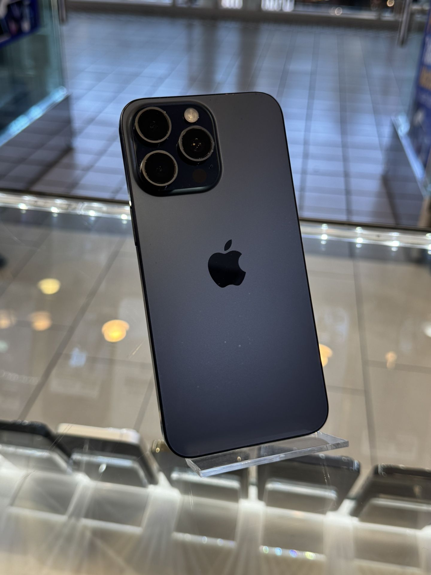 iPhone 15 Pro Max 256gb T-Mobile Metro PCS