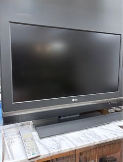 LG TV 32LC2D 32" 720p HD LCD  $100 OBO