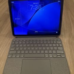 iPad Pro, 128 Gb WiFi with Logitech Keyboard