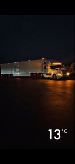 2022 Kenworth t680  and 2023 Great Dane reefer s 600