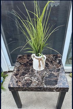 Mesa Para Lámpara De Sala. Small End Table