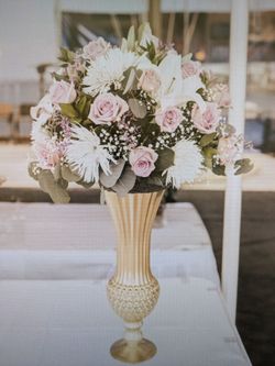 8 Gorgeous 18" Gold Trumpet Vases – Perfect Wedding Centerpieces!