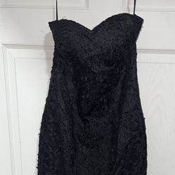 Black dress 