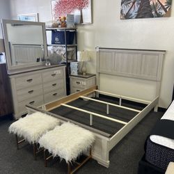 Queen Bedroom Set 