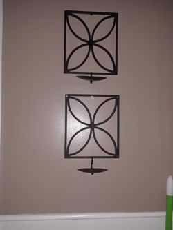 2 iron candle holders