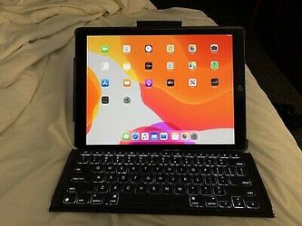 Apple iPad Pro 2nd Gen. 64GB, Wi-Fi + Cellular (Unlocked), 12.9 in - Space Grey