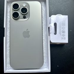iPhone 15 Pro Silver 128GB New.