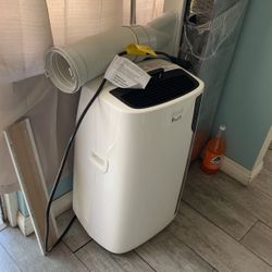 Delonghi AC/Dehumidifier 