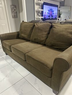 Pull Out sofa ( Queen Size )