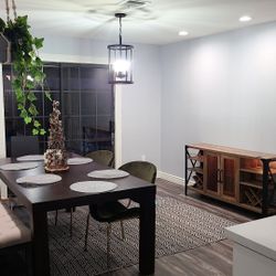 Dining Table- 6- 8ppl $200 ONLY