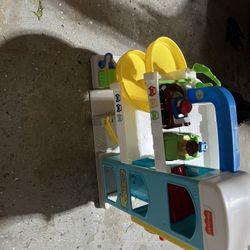 little people car port