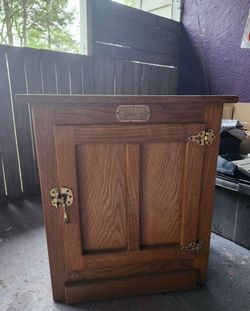 Vintage Coffee Table & 2 End Tables