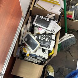 Random Cases Old X,xr, 11 And Samsung Models