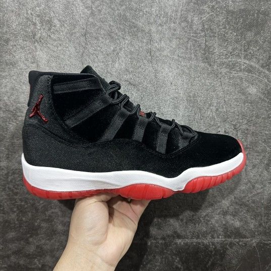 W'mns J 11 Retro 'Bred Velvet'