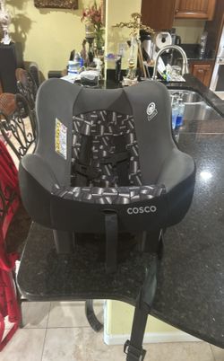 Baby Car Seat 0. To. 12 Months