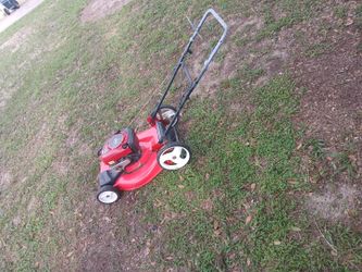 This is a 2003 craftsman part mower (READ DESCRIPTION)