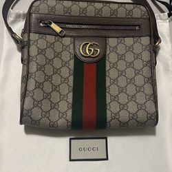 Gucci Messenger & Crossbody Bag